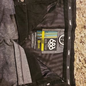 Mens 686 Snowboarding pants size Large